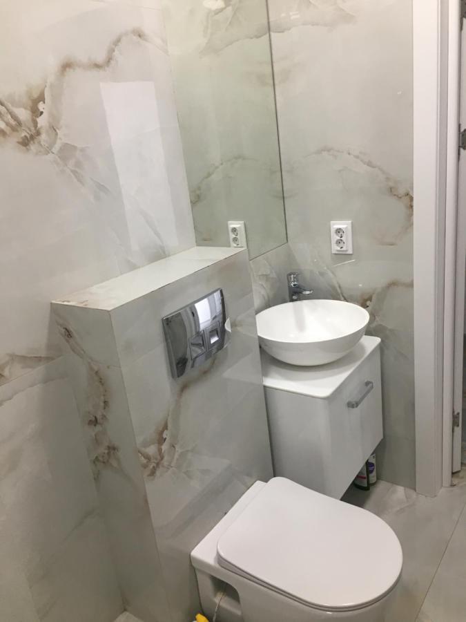 4-Room Jacuzzi Apartment Leópolis Exterior foto